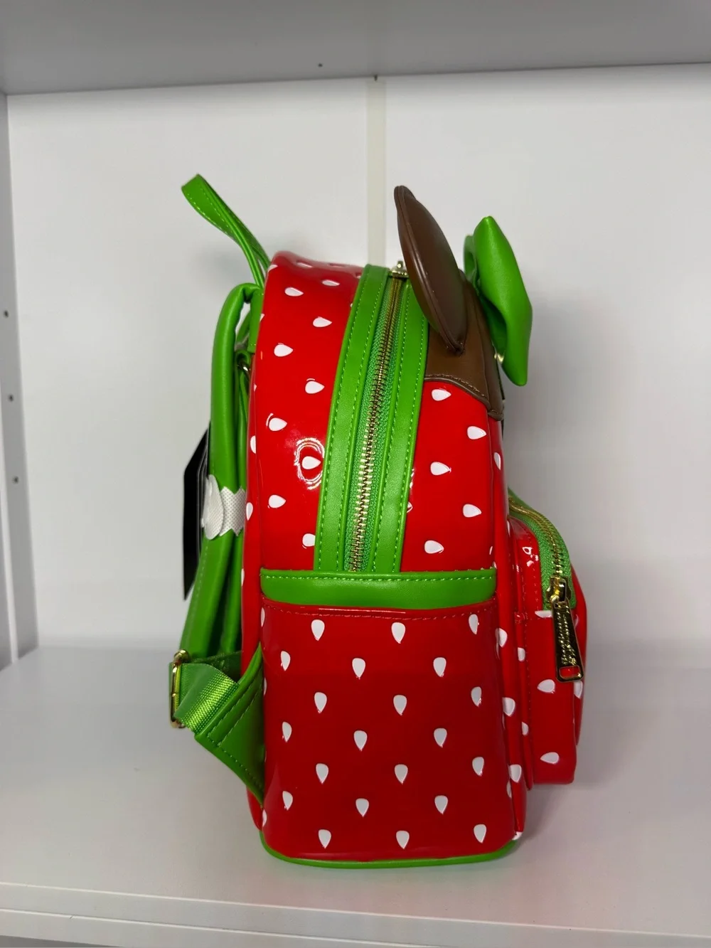 Loungefly Disney Minnie Chocolate Strawberry Scented Mini Backpack NWT